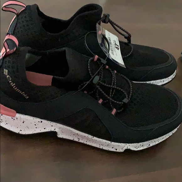 New Columbia women’s sneakers - Picture 3 of 6
